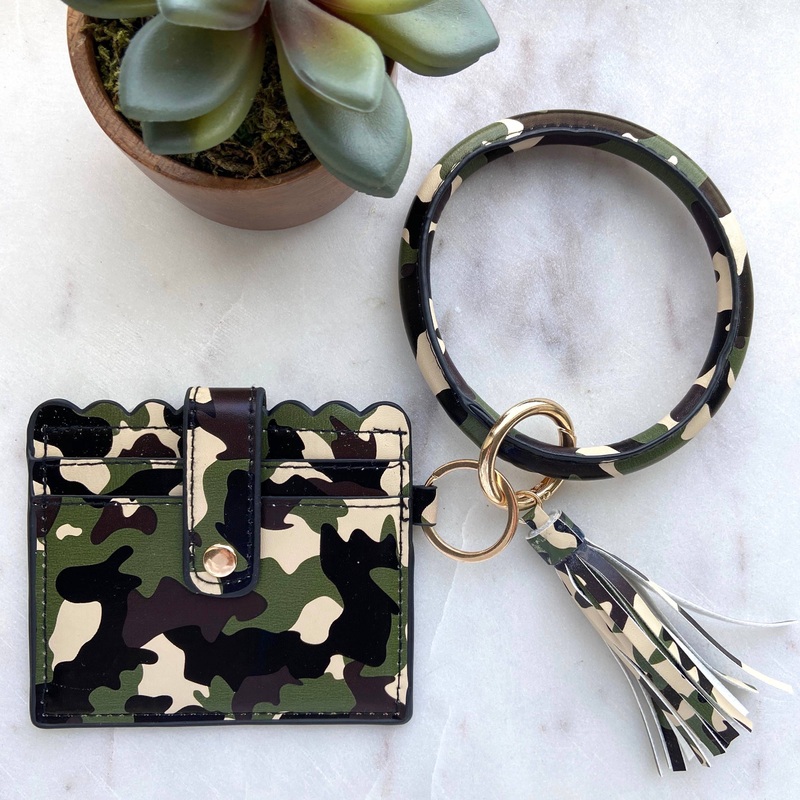 Pretty Simple – CARDHOLDER WITH KEYRING BANGLE & TASSEL JUI87419692656